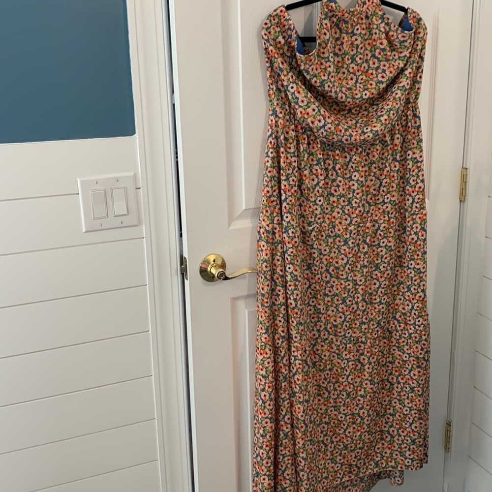 EUC multi-color floral‎ halter/maxi dress size XXL